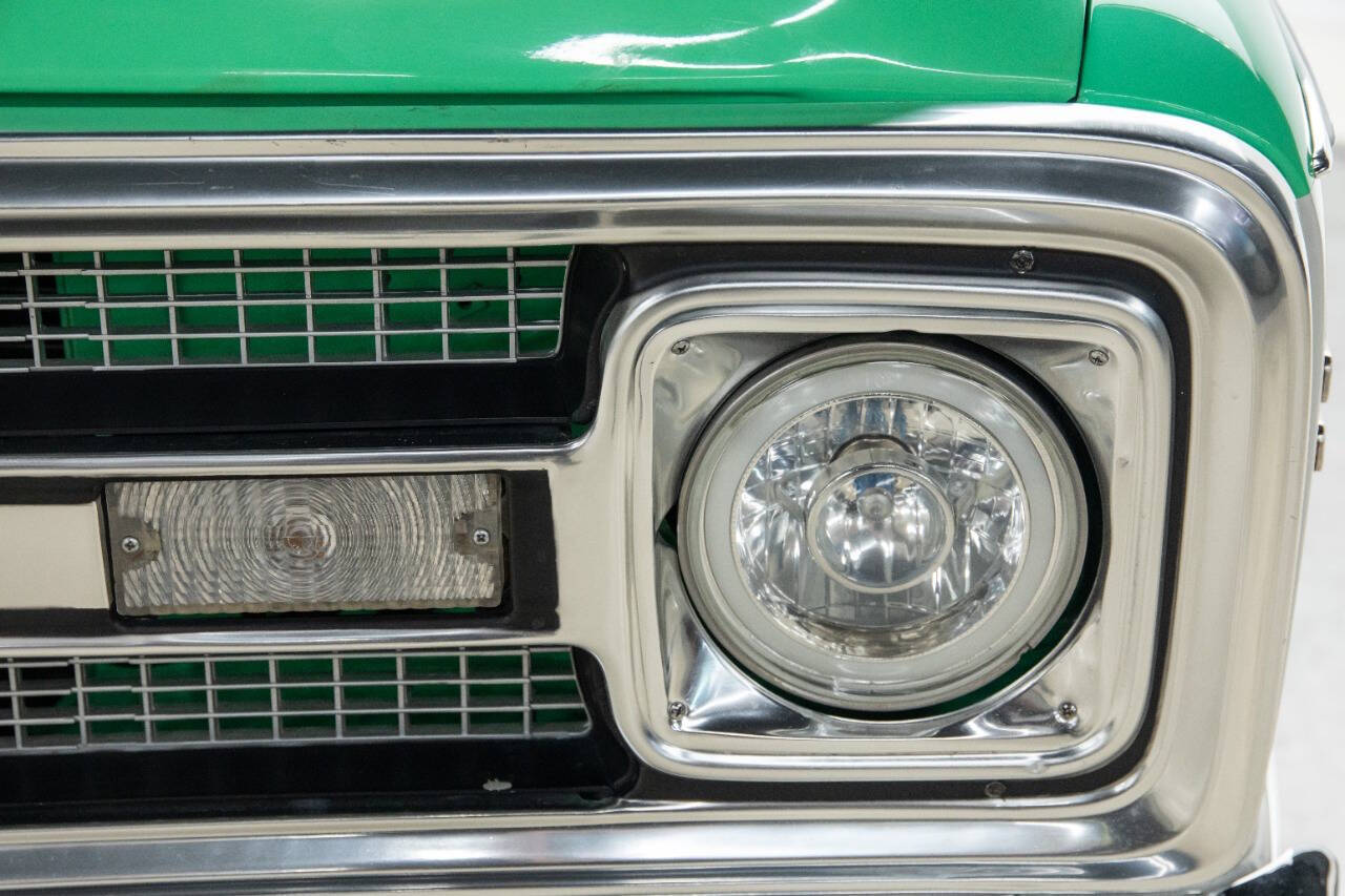 1969 Chevrolet C/K 10 Series 21