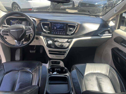 2018 Chrysler Pacifica Touring L