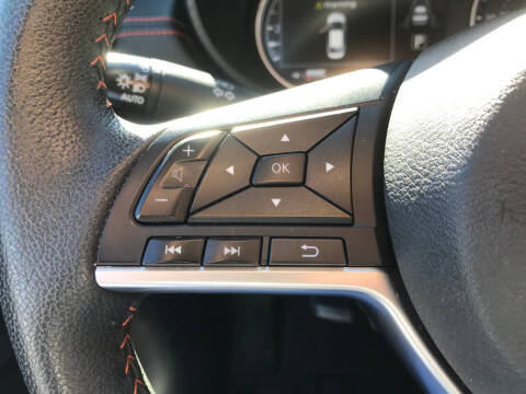 2023 Nissan Versa SR