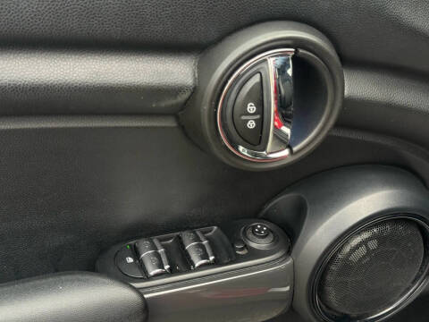 2016 MINI Hardtop 4 Door Cooper