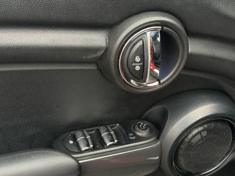 2016 MINI Hardtop 4 Door Cooper