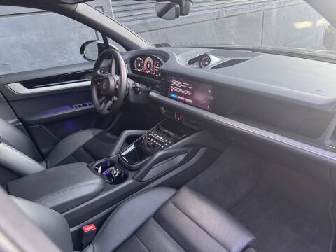 2025 Porsche Cayenne