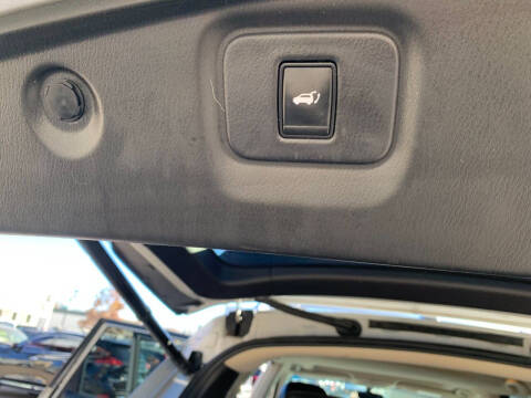 2015 Nissan Pathfinder Platinum