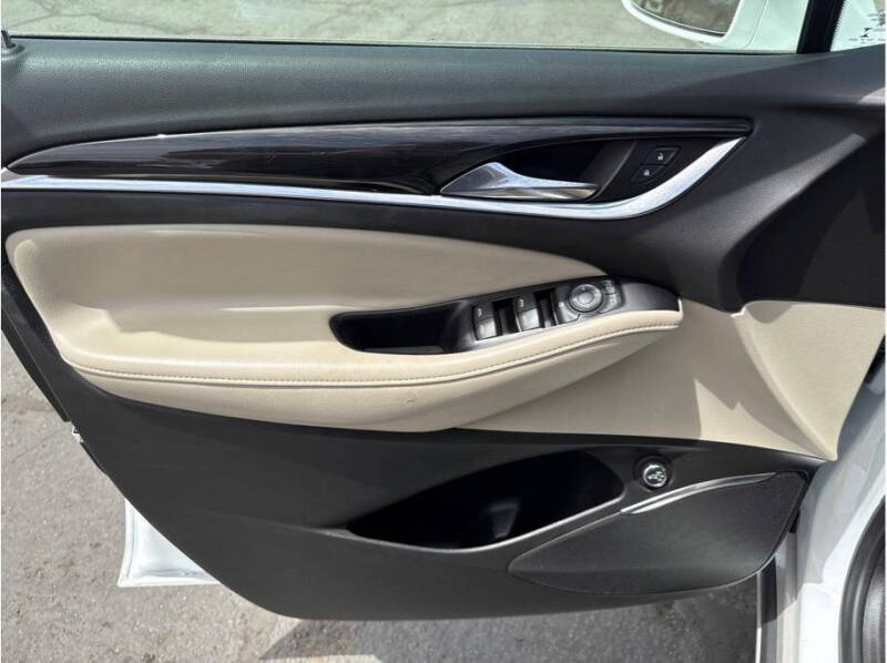 2020 Buick Enclave Essence