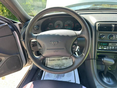 2000 Ford Mustang