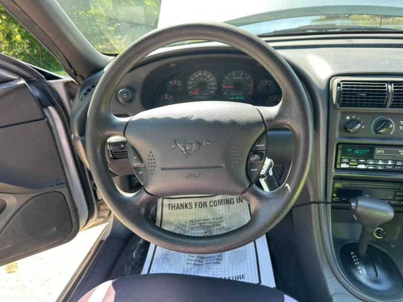 2000 Ford Mustang