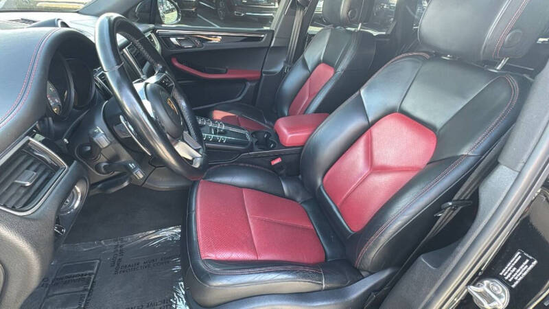 2016 Porsche Macan S