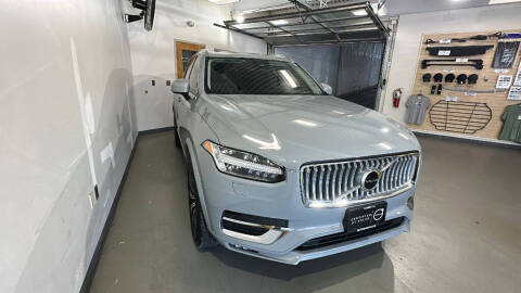 2025 Volvo XC90 B5 Core Bright Theme