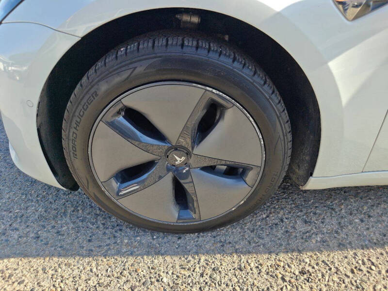 2020 Tesla Model 3 Standard Range