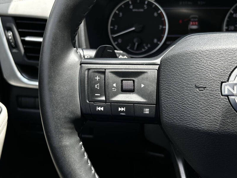 2025 Nissan Rogue SV
