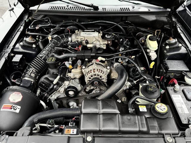 2002 Ford Mustang GT Deluxe