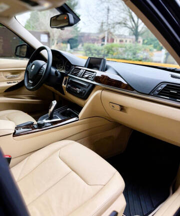 2013 BMW 3 Series 328i