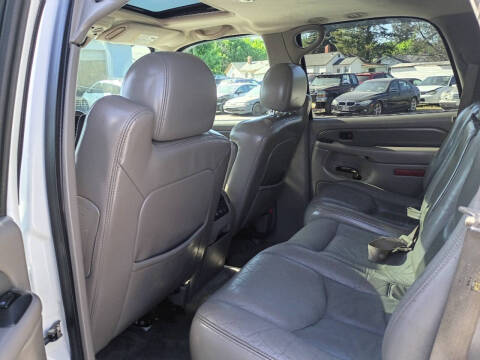 2004 GMC Yukon Denali