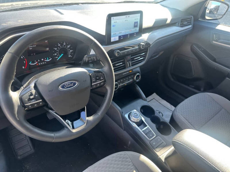 2022 Ford Escape SE