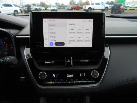 2023 Toyota Corolla Cross XLE