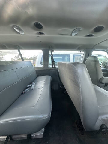2006 Ford E-150