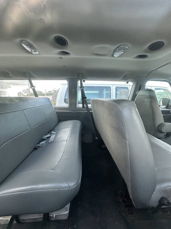 2006 Ford E-150