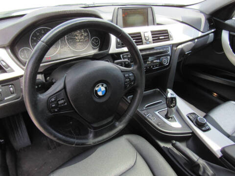 2016 BMW 3 Series 320i