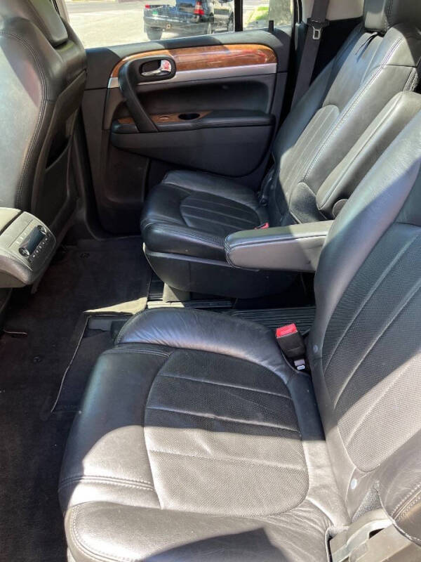 2011 Buick Enclave CXL-2