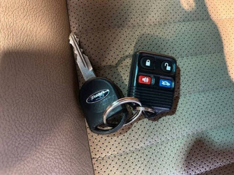 2004 Ford Thunderbird Deluxe