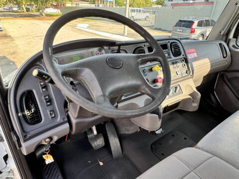 2017 Freightliner M2 106