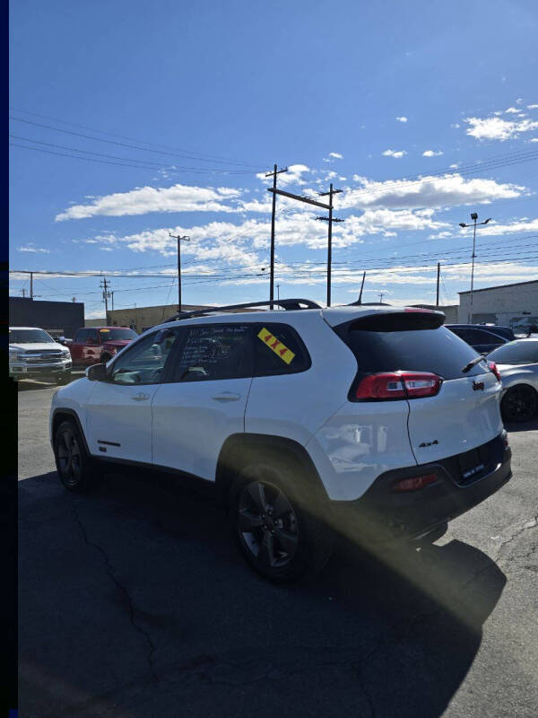 2017 Jeep Cherokee 75th Anniversary