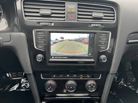 2016 Volkswagen Golf GTI Autobahn