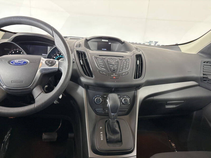 2016 Ford Escape S