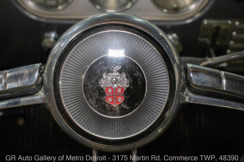 1951 Packard 200 Deluxe