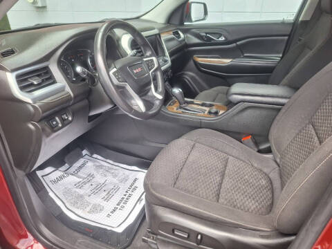 2017 GMC Acadia SLE-2