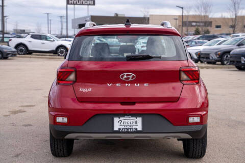 2022 Hyundai Venue SEL