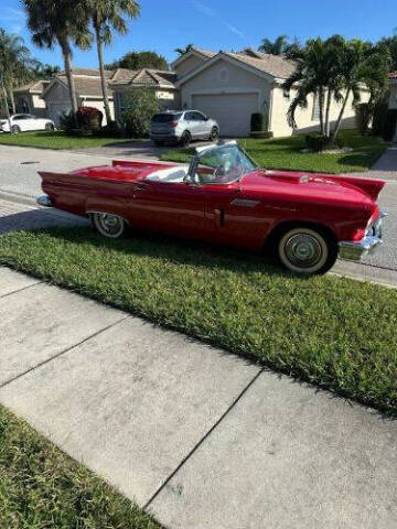 1957 Ford Thunderbird