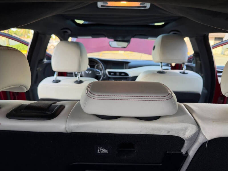 2017 Infiniti QX30 Premium