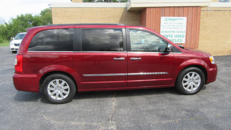 2012 Chrysler Town and Country Touring-L