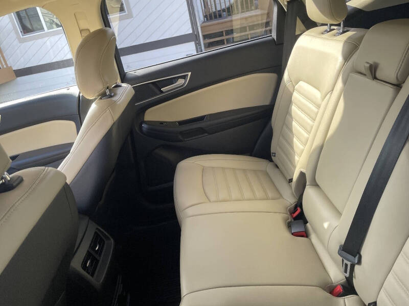 2017 Ford Edge SEL