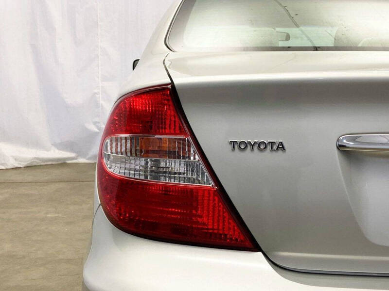 2004 Toyota Camry