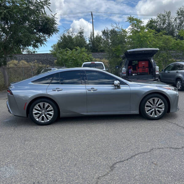 2022 Toyota Mirai XLE