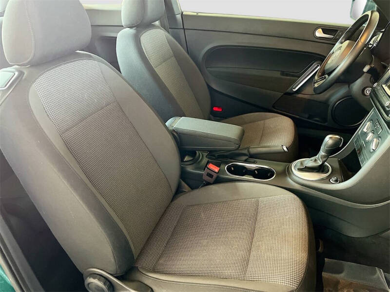 2018 Volkswagen Beetle 2.0T S