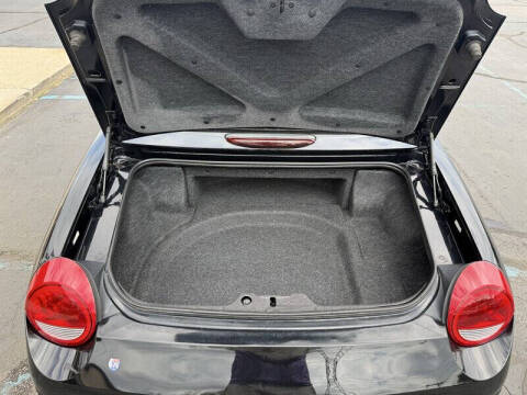 2002 Ford Thunderbird Deluxe