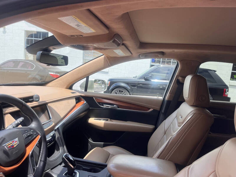 2017 Cadillac XT5 Platinum