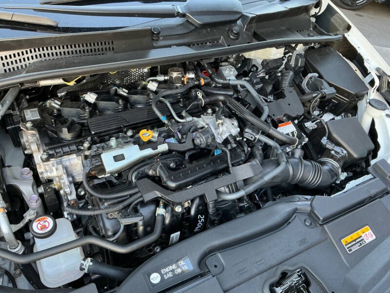 2024 Toyota Prius LE