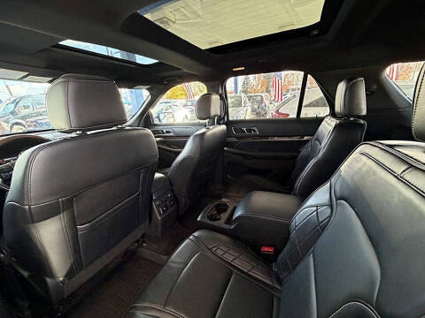 2017 Ford Explorer Platinum