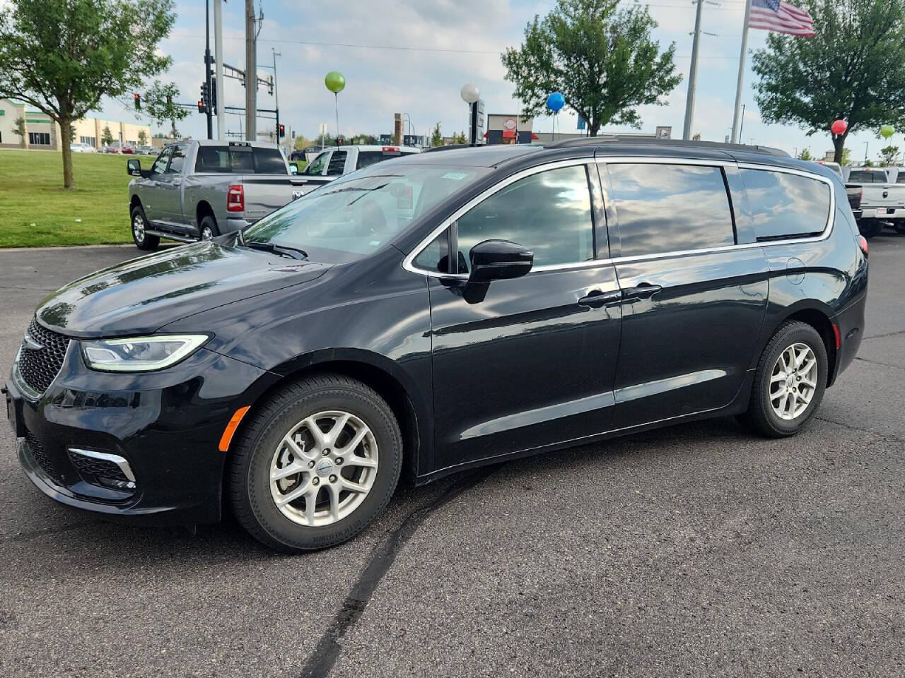 2022 Chrysler Pacifica for sale at Victoria Auto Sales in Victoria, MN