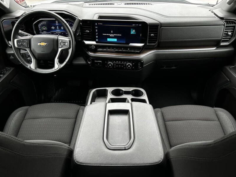 2025 Chevrolet Silverado 1500