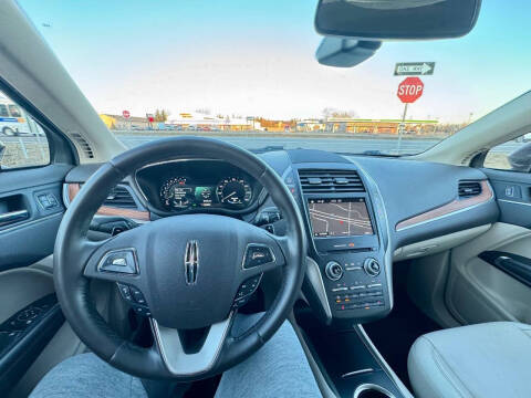 2017 Lincoln MKC Select