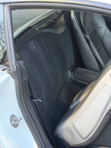 2016 Porsche Cayman GT4