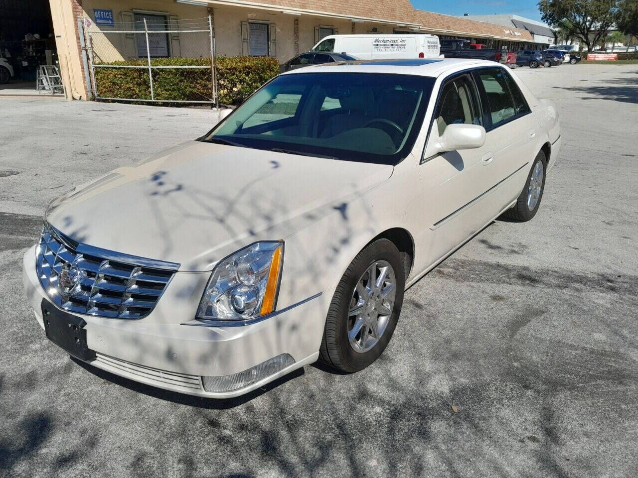 2011 Cadillac DTS  - $9,950