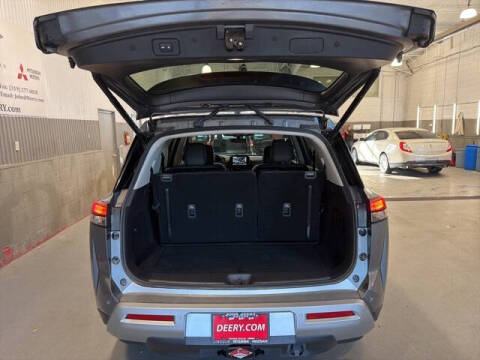 2025 Nissan Pathfinder Platinum