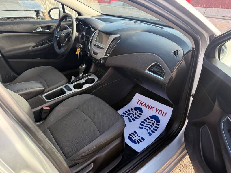 2018 Chevrolet Cruze LS Auto