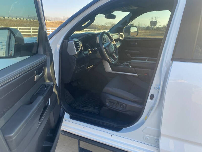 2025 Toyota Tundra SR5